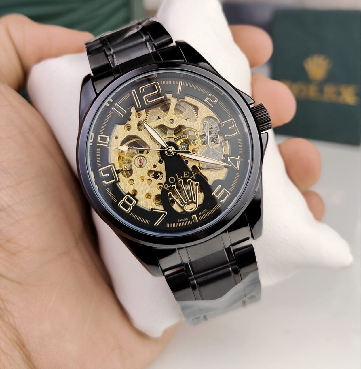 Luxurious Watch 1