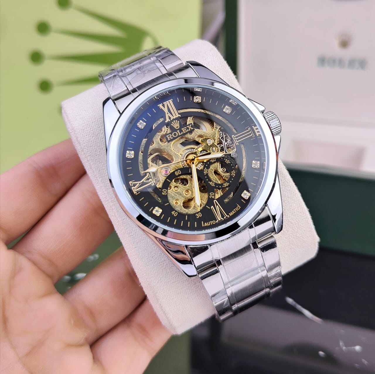 Luxurious Watch 1